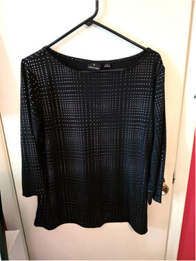 Travel by Tribal Black silver Women's 3/4 length top